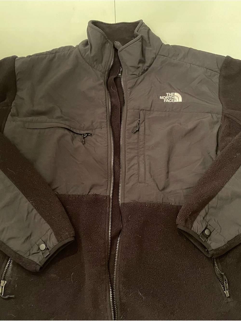 The North Face Men’s Black Hybrid Fleece & Nylon Jacket